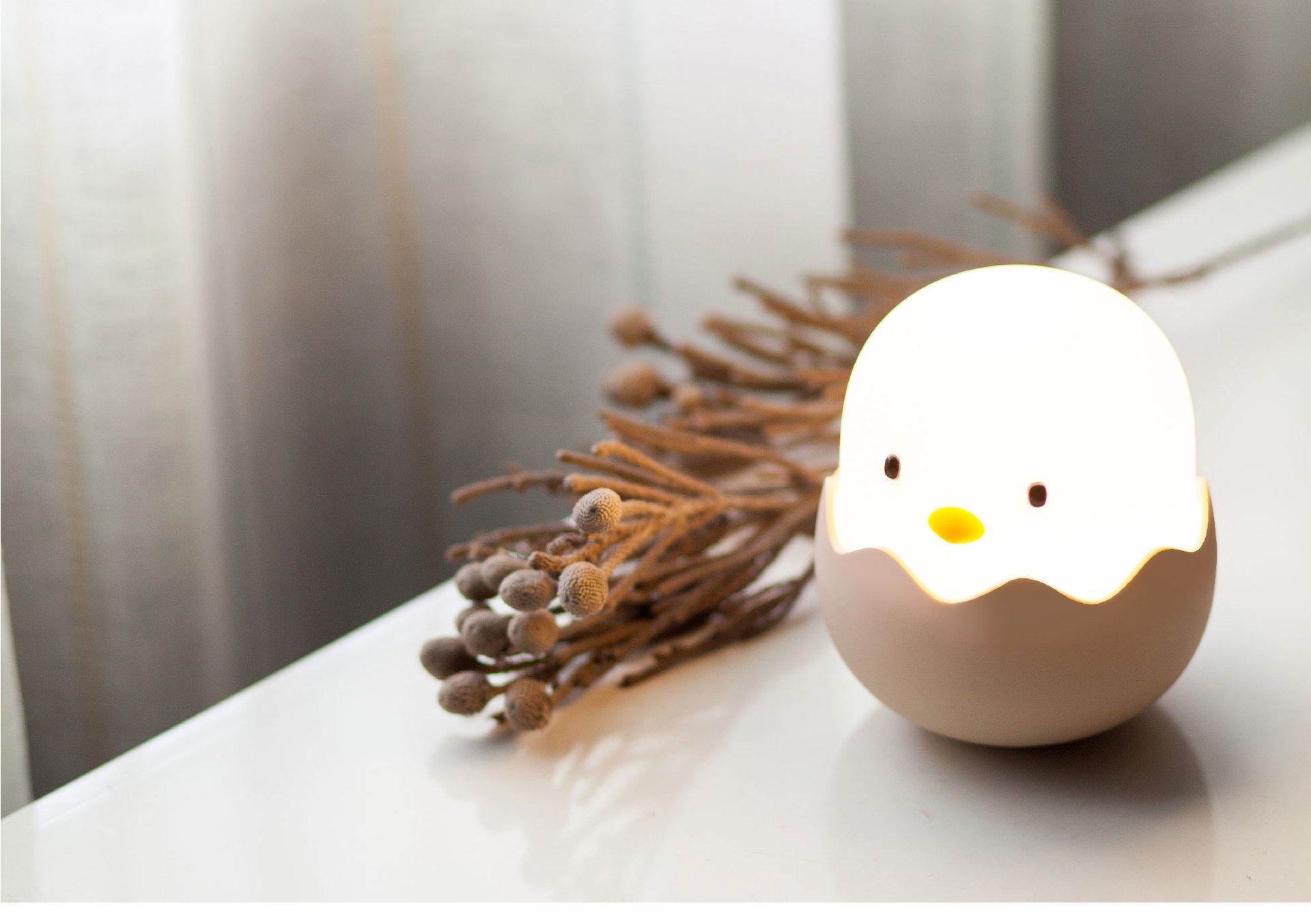 蛋殼雞小夜燈USB充電臥室矽膠拍拍燈不倒翁卡通雞蛋兒童led臺燈